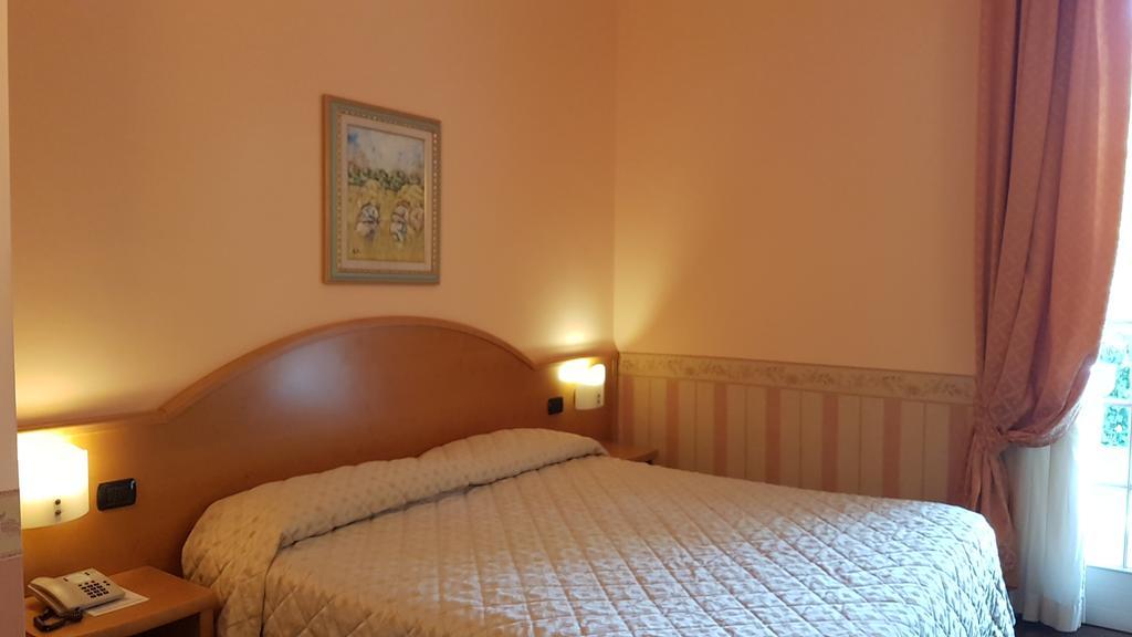 Hotel Gardenia&Villa Charme Bardolino Exterior foto