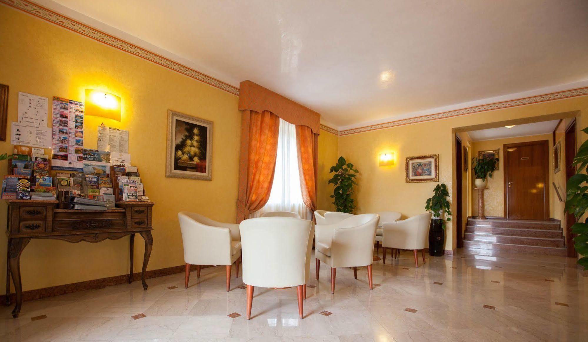 Hotel Gardenia&Villa Charme Bardolino Exterior foto