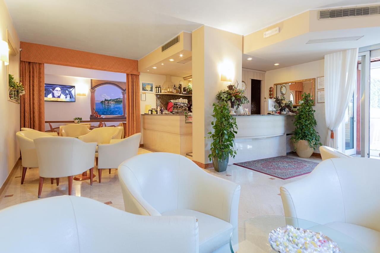 Hotel Gardenia&Villa Charme Bardolino Exterior foto